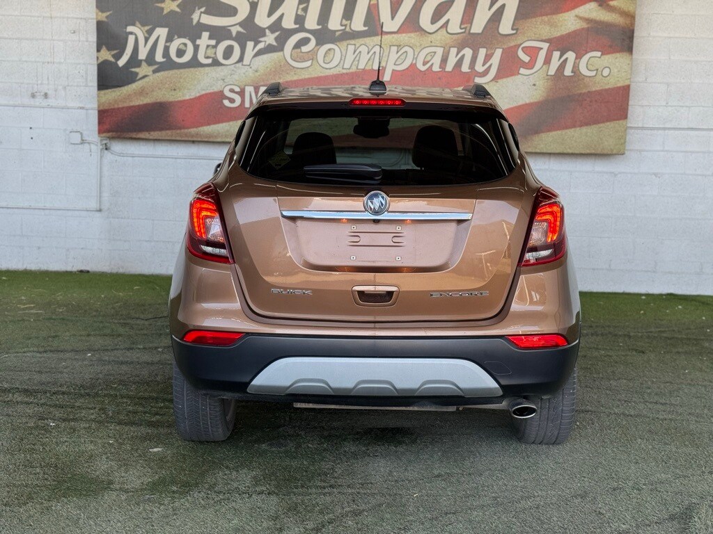 Vehicle image 10 of 47
