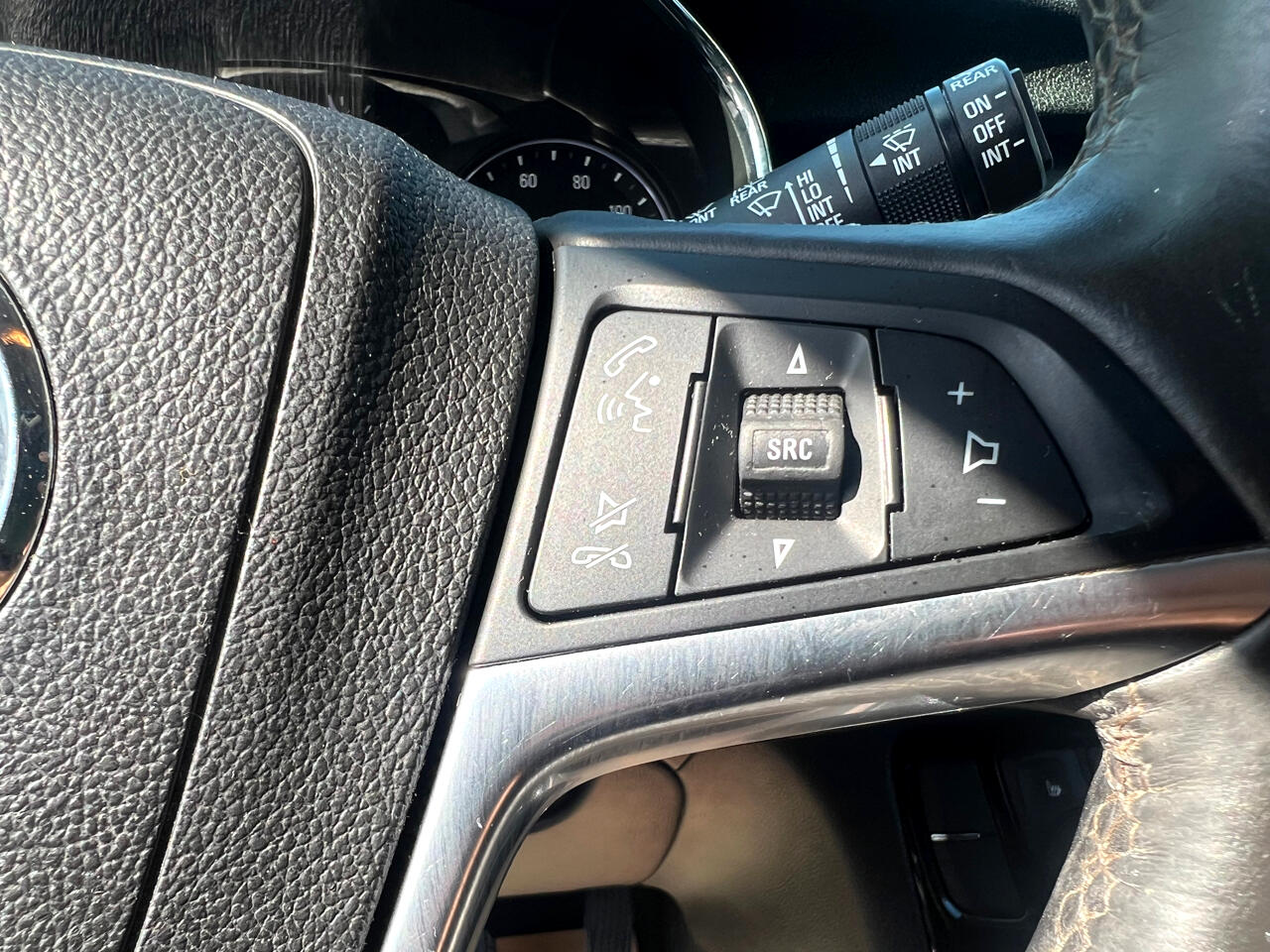 Vehicle image 18 of 26