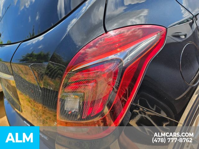 Vehicle image 21 of 29