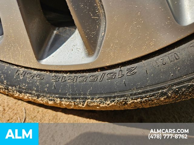 Vehicle image 24 of 29