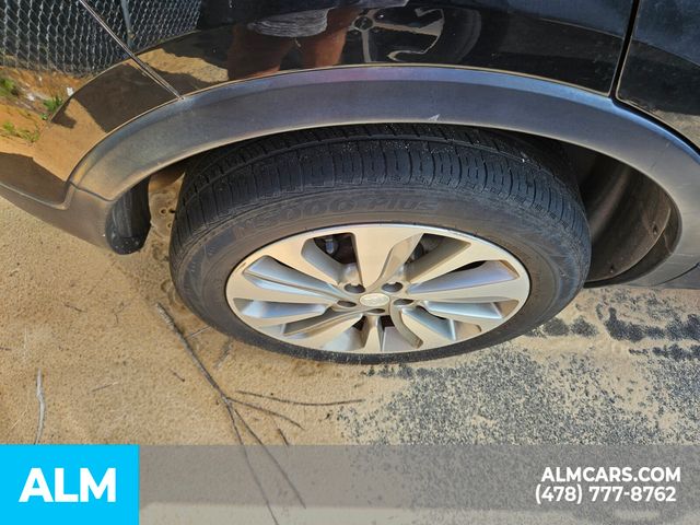 Vehicle image 13 of 29