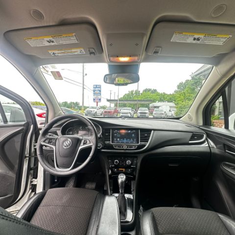 Vehicle image 16 of 18
