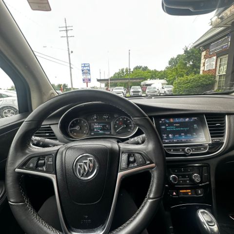 Vehicle image 11 of 18