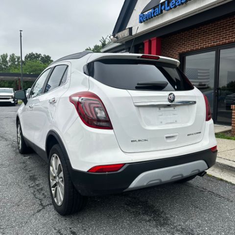 Vehicle image 8 of 18