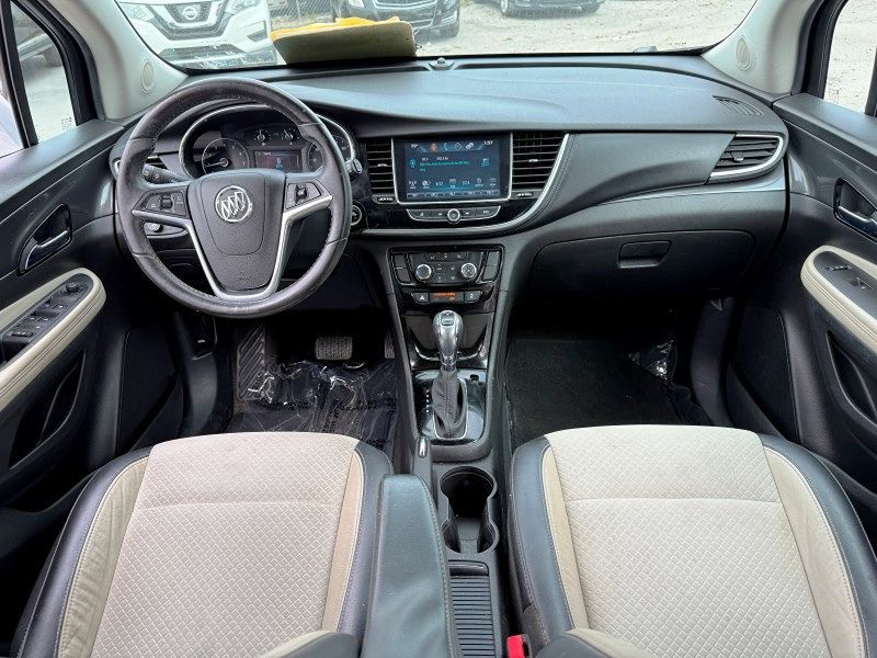 Vehicle image 18 of 33