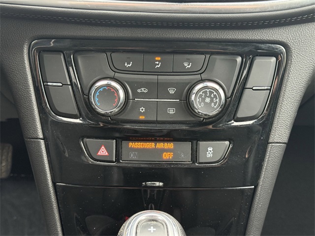 Vehicle image 24 of 26
