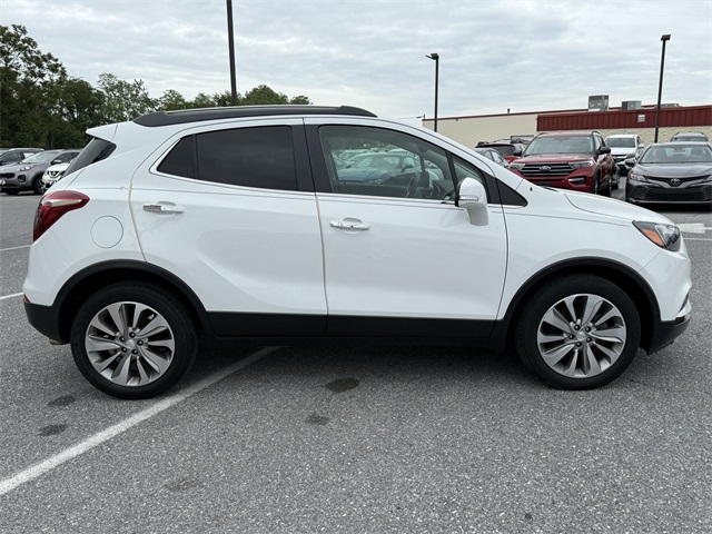 Vehicle image 4 of 26