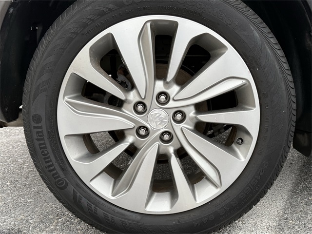 Vehicle image 9 of 26