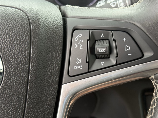 Vehicle image 21 of 26