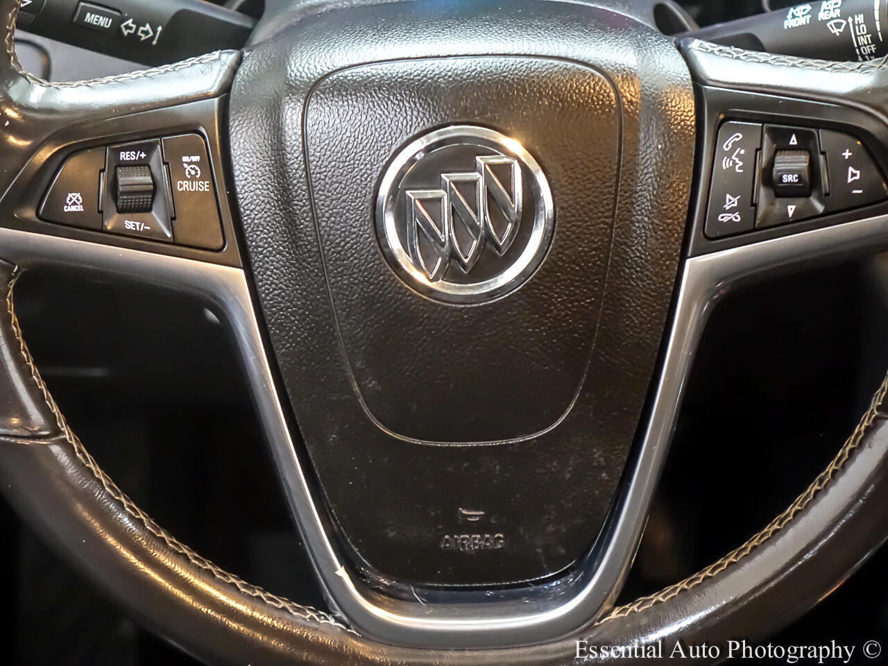 Vehicle image 18 of 34