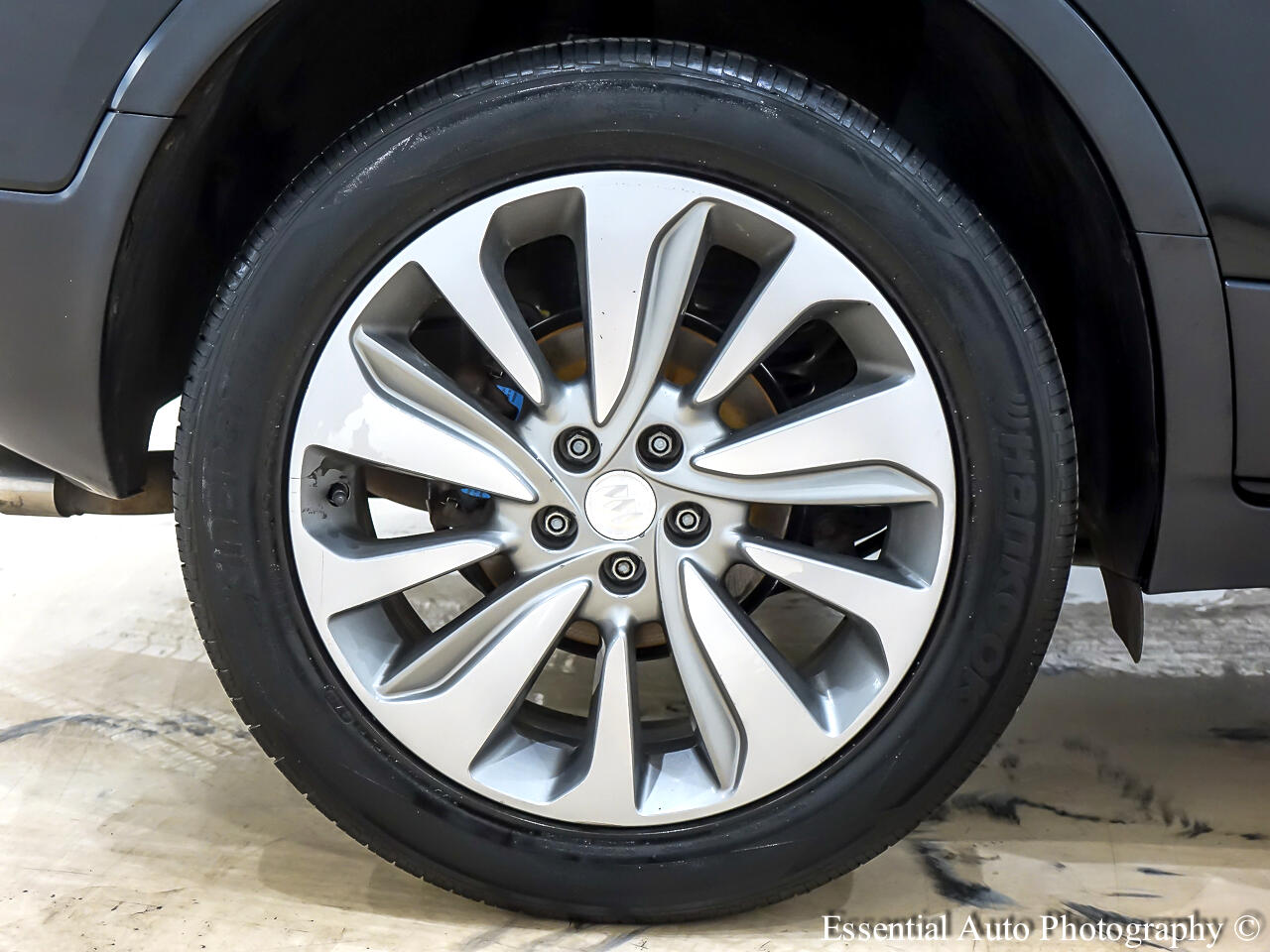 Vehicle image 12 of 34