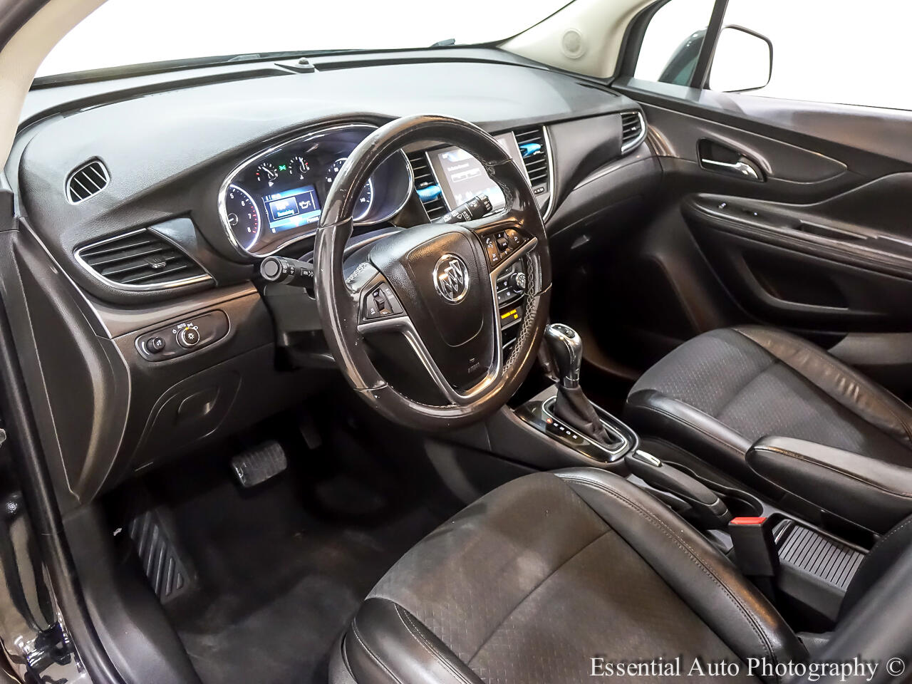Vehicle image 14 of 34