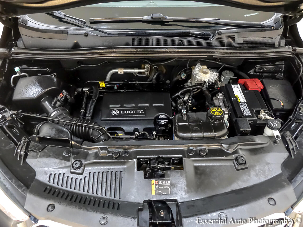 Vehicle image 33 of 34