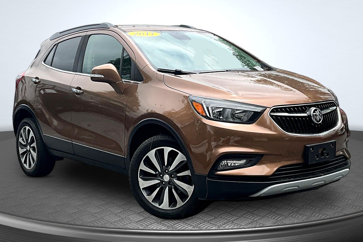 2017 Buick Encore Preferred II Image 2 of 28
