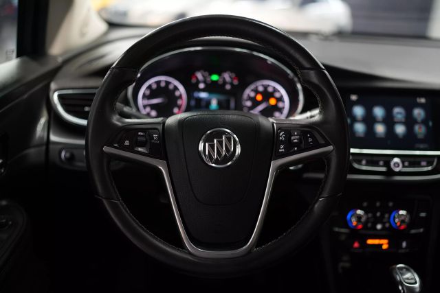 Vehicle image 29 of 46