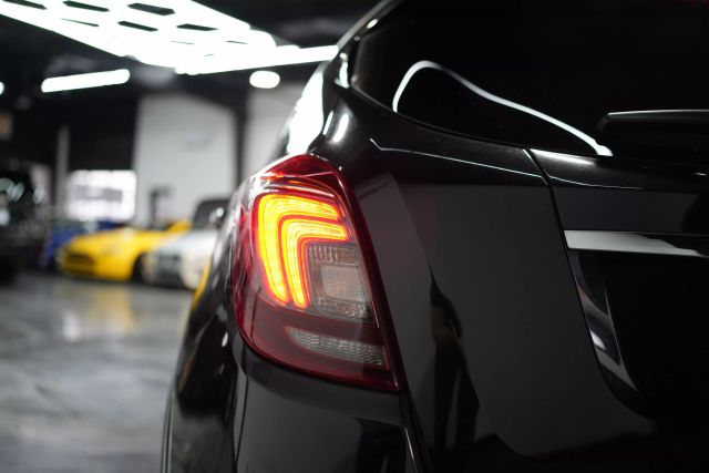 Vehicle image 22 of 46