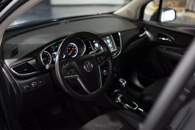Vehicle image 24 of 46
