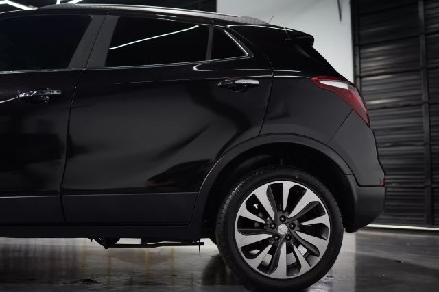 Vehicle image 10 of 46