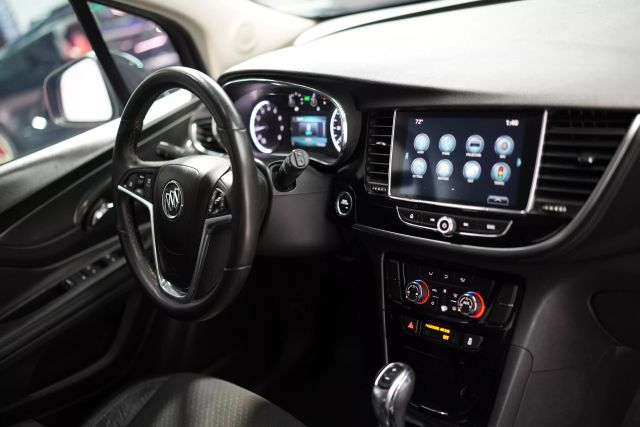 Vehicle image 41 of 46
