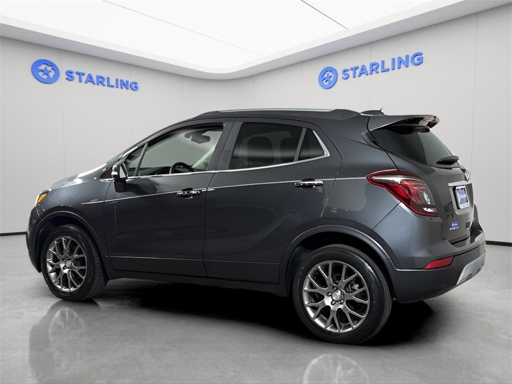 Vehicle image 13 of 28