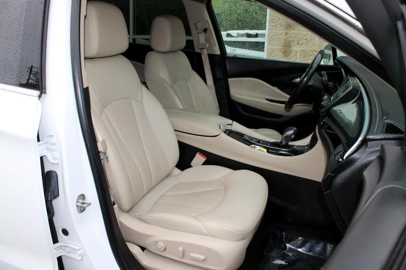 Vehicle image 9 of 29