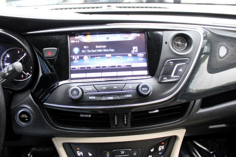 Vehicle image 26 of 29