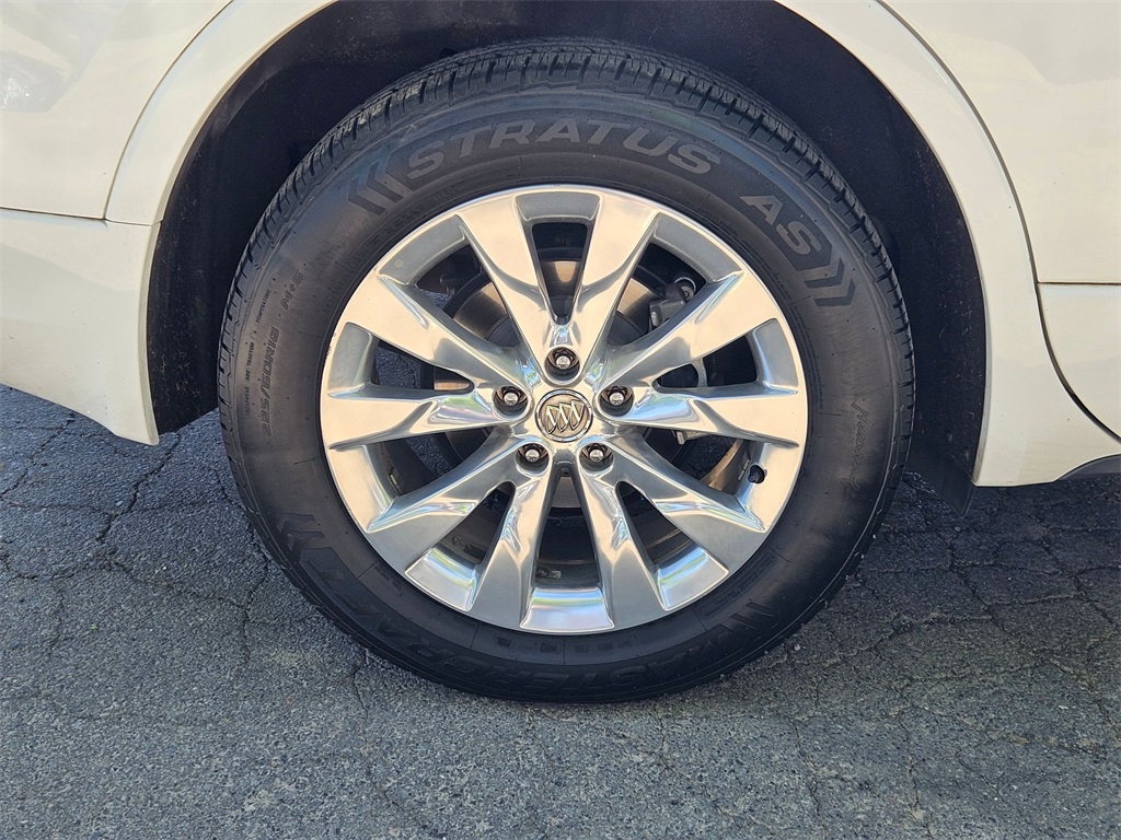 Vehicle image 9 of 33