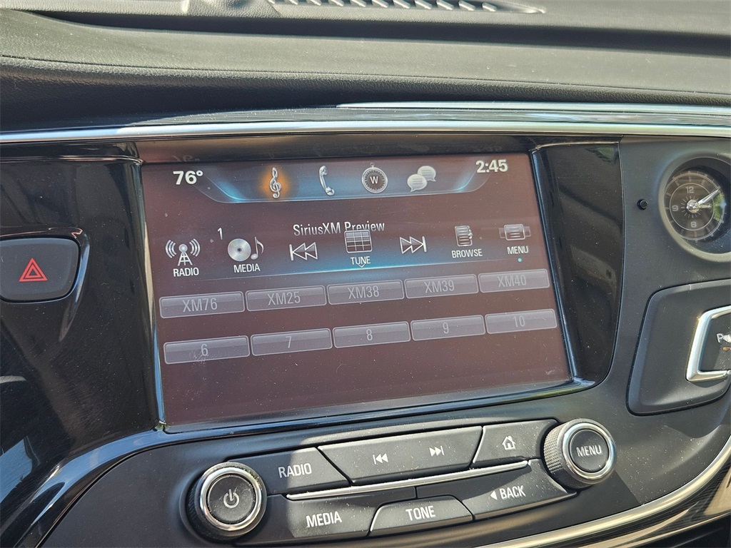 Vehicle image 26 of 33