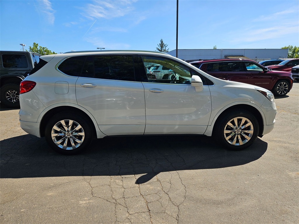 Vehicle image 4 of 33