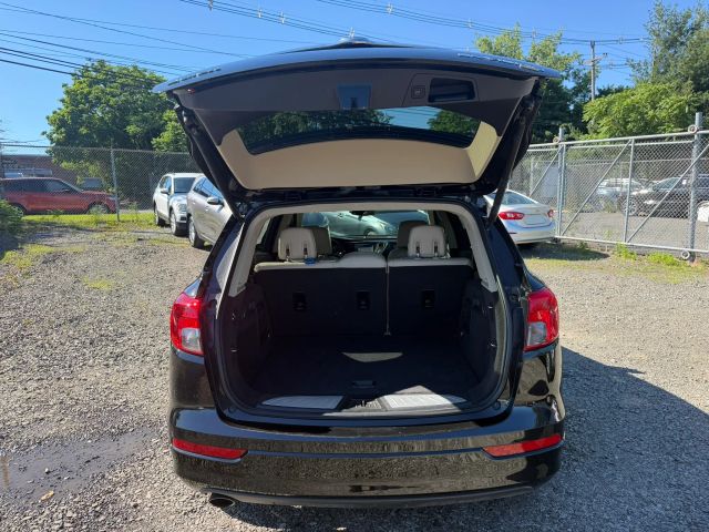 2017 Buick Envision Preferred Image 2 of 6
