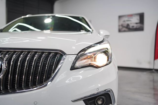 Vehicle image 3 of 78