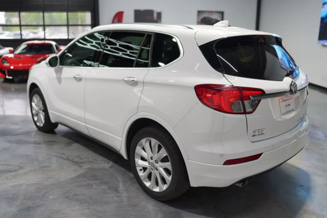 Vehicle image 17 of 78