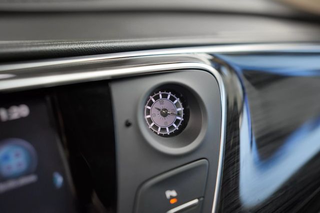 Vehicle image 50 of 78
