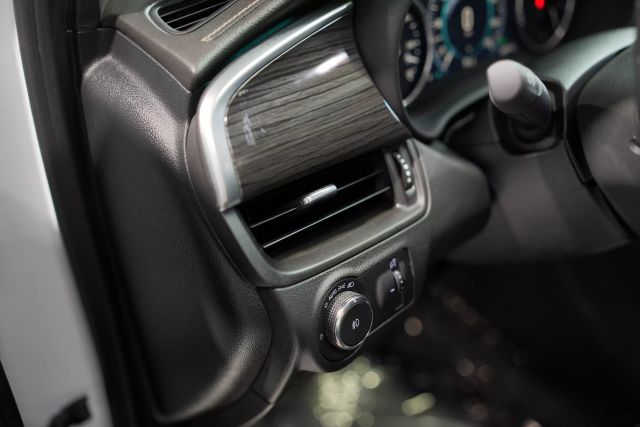 Vehicle image 54 of 78