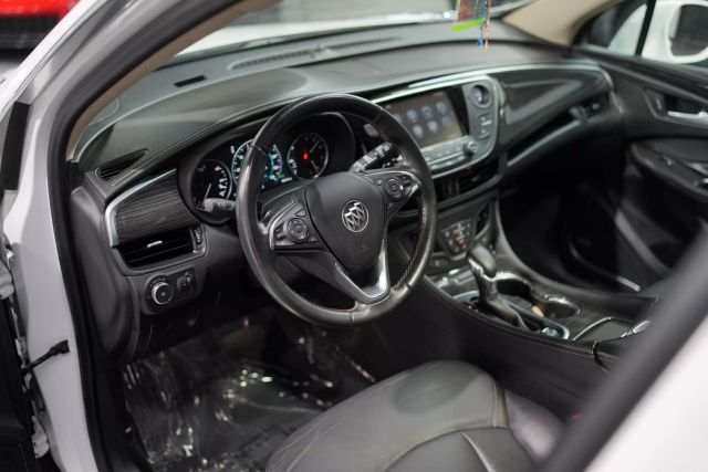 Vehicle image 39 of 78