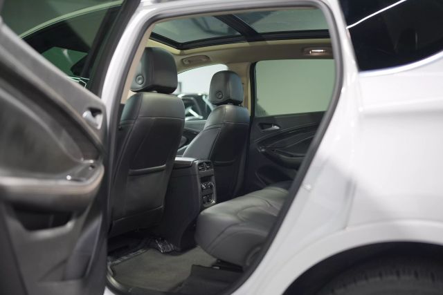 Vehicle image 69 of 78