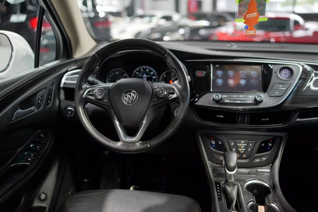 Vehicle image 43 of 78
