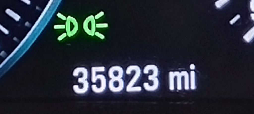 Vehicle image 26 of 40