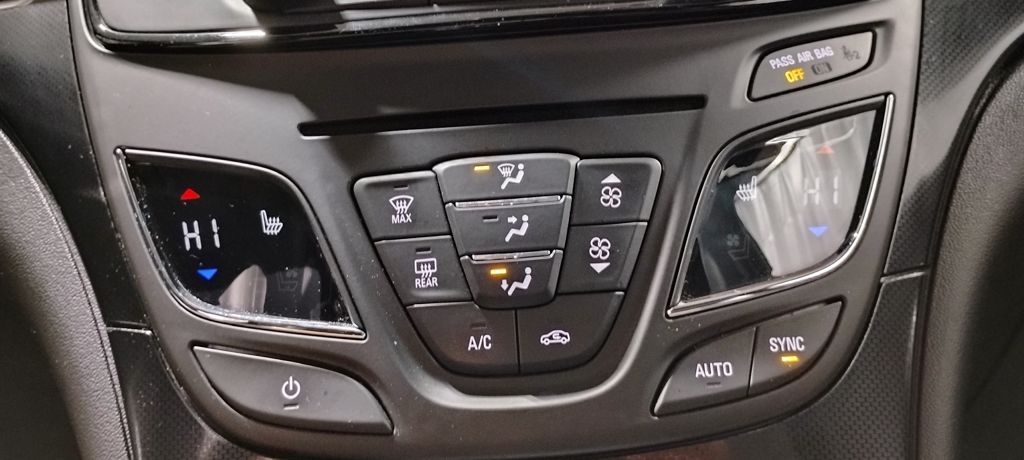 Vehicle image 29 of 40