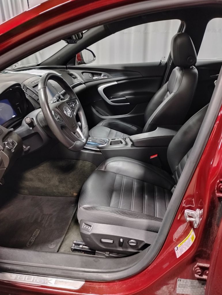 Vehicle image 10 of 40