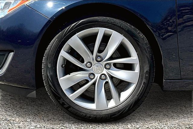 Vehicle image 11 of 32