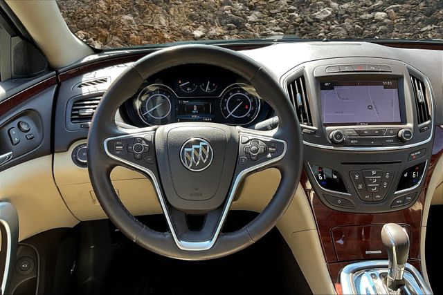 Vehicle image 7 of 32