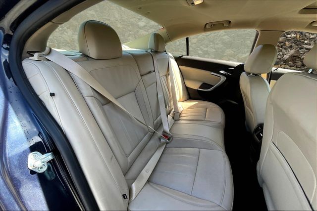 Vehicle image 26 of 32