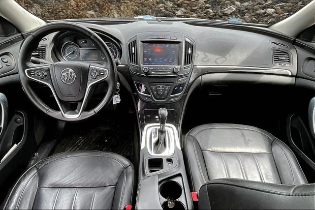 Vehicle image 15 of 32