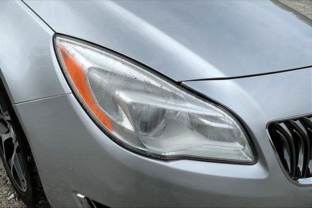 Vehicle image 27 of 32