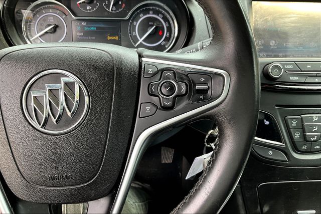Vehicle image 18 of 32