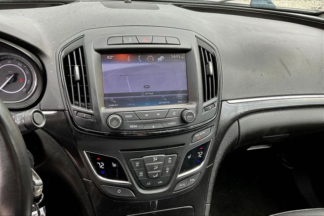 Vehicle image 29 of 32
