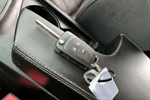 Vehicle image 12 of 32