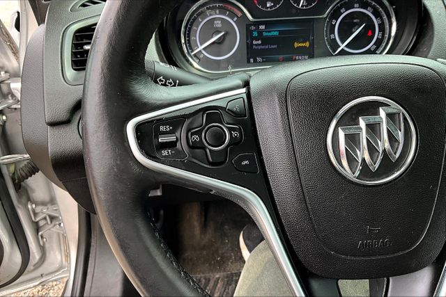 Vehicle image 17 of 32