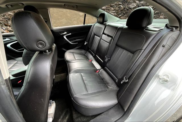 Vehicle image 24 of 32